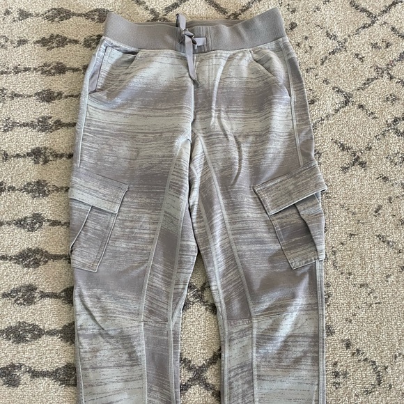 Lululemon pants - Picture 2 of 3